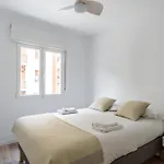 Bright Modern - 2Bedrooms 1Bathroom - Delicias